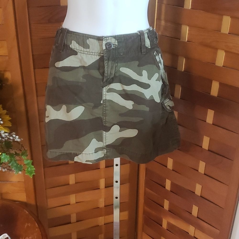 GAP Camo Mini Skirt in Olive and Khaki
